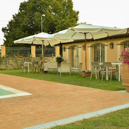 Garden Relays Villa Rosy มาสซาโรซา ภายนอก รูปภาพ